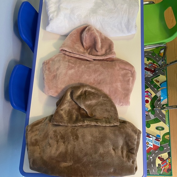 Hoodies - Picture 4 of 5